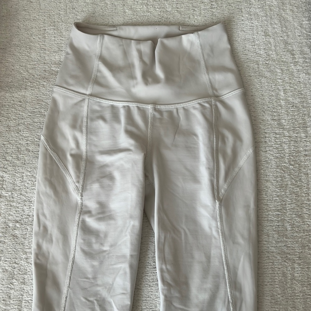 White Lululemon leggings 23”